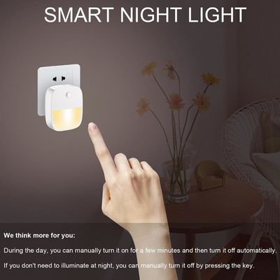 Plug in Night light with two USB charging port and 16 colors